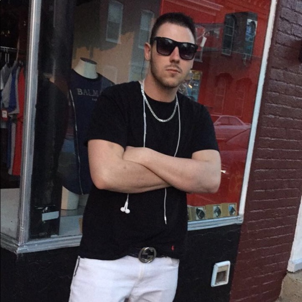 Meet your Posher, Dyllan